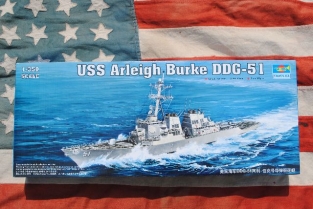 TR04523  USS Arleigh Burke DDG-51
